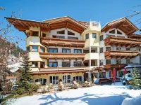 Hotel Pinzger Tux Ξενοδοχεία στην πόλη Tux