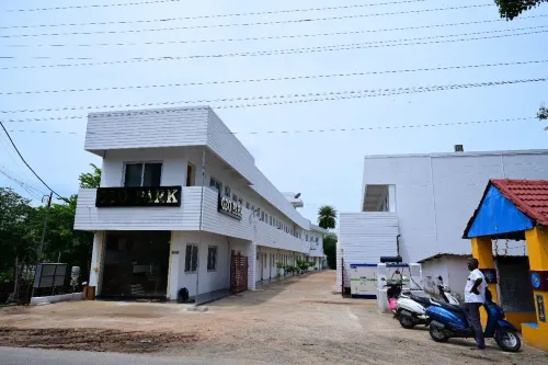 Hotel GEO Park - Parkplatz