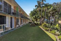Motel Miramar Hotels in Macksville