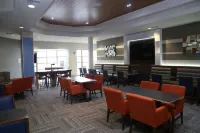 Holiday Inn Express & Suites ELK GROVE CENTRAL - HWY 99 by IHG - breakfast