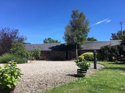 The Courtyard Hotel a 