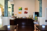 Quality Inn Conference Center at Citrus Hills - breakfast