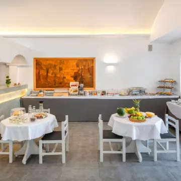 Akrotiri Hotel Отели рядом с достопримечательностью «Пляж Камбия»