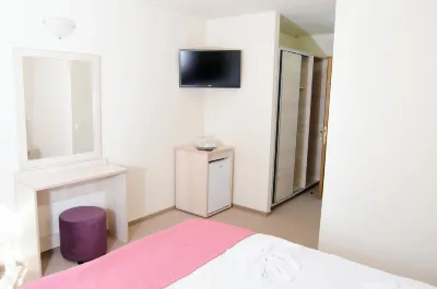Hotel Doina Отели в г. 