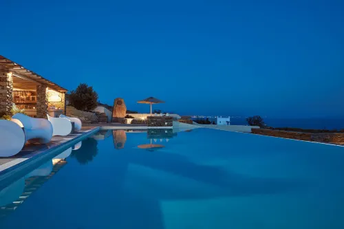 Diles & Rinies Hotel a Ormos Agiou Ioanni
