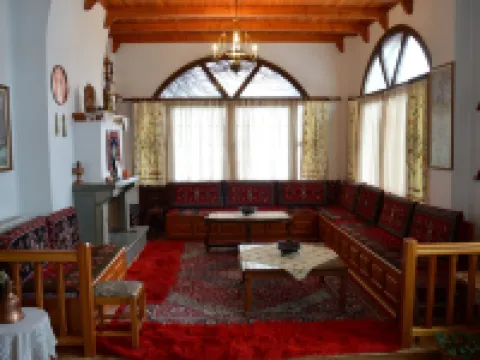 Hotel Adonis โรงแรมในMetsovo