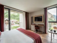 TH Courmayeur Hotels near Checrouit