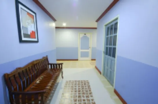 โฮมแลนด์ รีสอร์ท