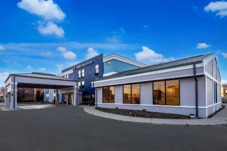 Comfort Inn & Suites Fishers - Indianapolis Отели в г. Фишерс