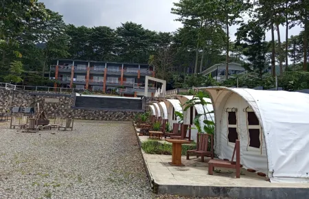 Ciremai Land  Glamping Dan Hotel