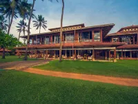 隆威利度假村酒店 鄰近St.Odilia Catholic Church的酒店