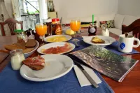 Ratones de Biblioteca - servizio colazione