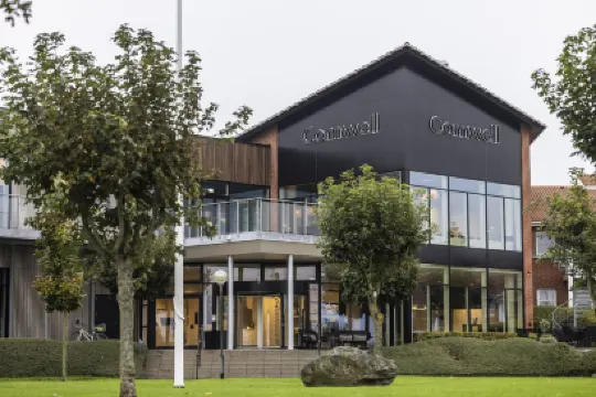 米澤爾法特克倫威爾酒店