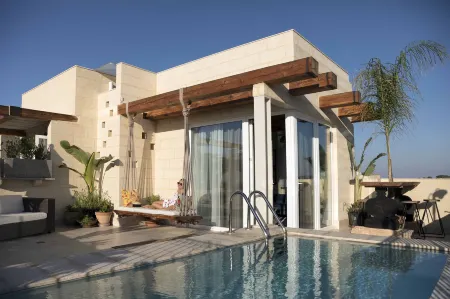 Lulu Boutique Hotel Отели в г. Qrendi