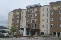 De Edge Hotel Hotels near Chuks Plaza