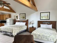 M-22 Inn Suttons Bay Hotels in Leland