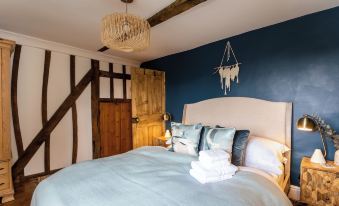 Windsor Cottage - Bolthole in the Heart of CN!