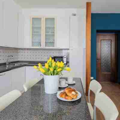 Family Lake Apartment by Rent All Como Rooms