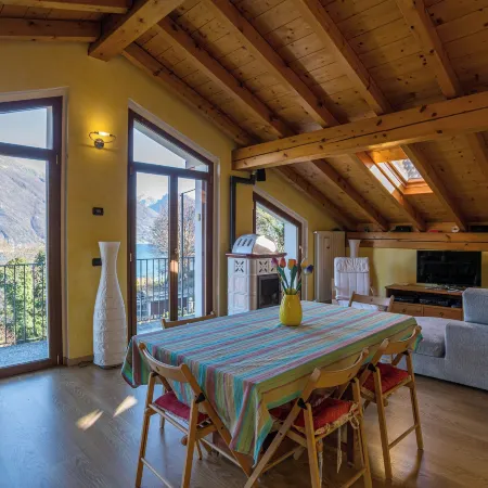 Cremia Dreamhouse