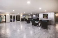 La Quinta Inn & Suites by Wyndham Walker - Denham Springs - Parking