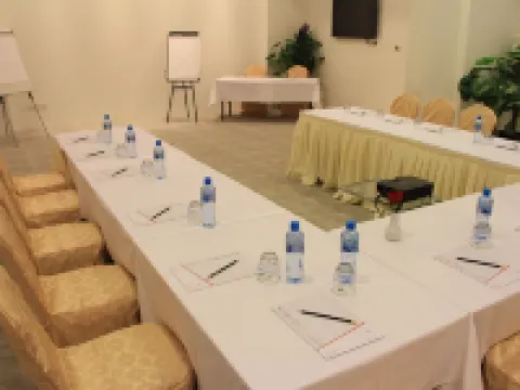 Gulf Suites Hotel Amwaj Hotels in Block 257