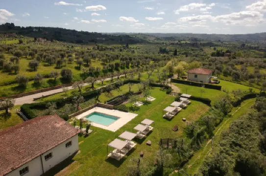 Tenuta Torre Rossa Farm & Apartments
