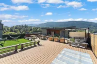 Savoy Hotel Hotels in Nelson