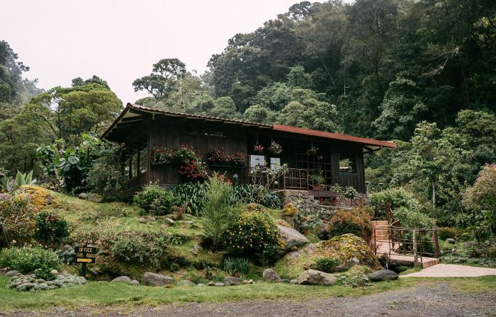 Trogon Lodge