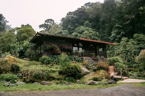 Trogon Lodge