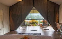 Trizara Resorts - Glam Camping Hotel in zona Pos Lantas Inti Metal