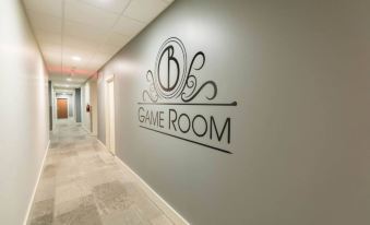 Spacious Modern Condo Near French Quarter