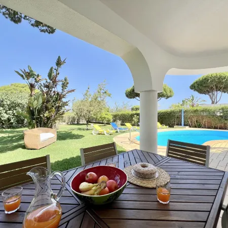 Vilamoura White House Villa with Pool by Homing