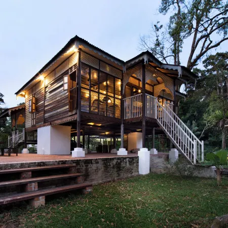 Bagas Zakariah Orchard Lodge