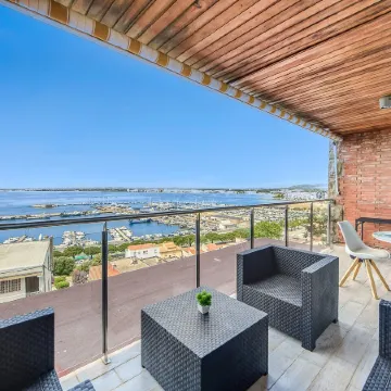 Apartment Near Playa de Roses Beach