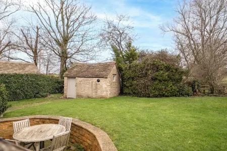 Orchard Cottage Lovely Home in Broadway