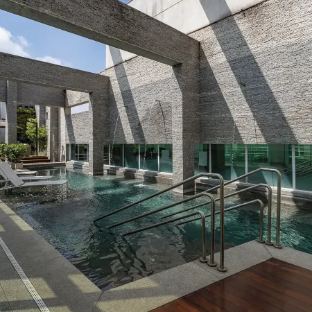 Hotel Cadoro São Paulo Отели рядом с достопримечательностью «Театр «Рено»»