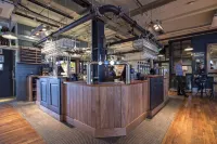 The Ship & Trades Hotel di Gillingham