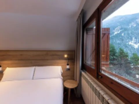 Hotel Restaurant Camp del Serrat Hotels in Encamp