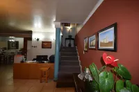 Broadway Tygervalley House Hotels in Bellville