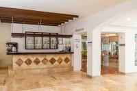 Beachscape Kin Ha Villas & Suites - bar