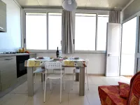Three-Room Apartment with Air Conditioning on the First Floor - Torre Dell'Orso - parking