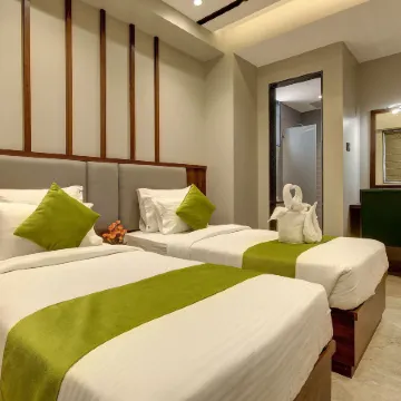Magnus Fortune House Business Hotel , Magarpatta Отели рядом с достопримечательностью «Ботанический Сад Императрицы»
