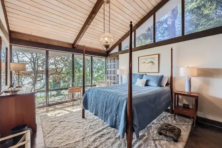 Dogwood Bay Отели в г. Фолстаун