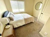 Spacious fully loaded 4-bedroom townhome sleeps 12 freeway access next to BYU Hotels in Springville