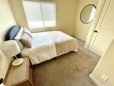 Spacious fully loaded 4-bedroom townhome sleeps 12 freeway access next to BYU Hotels near Springville City Skate Park
