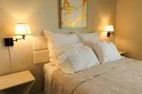 Lux 2 Bedroom 2.5 Bath / Dog Friendly 511A