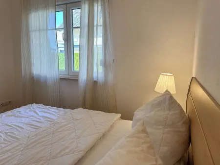 Apartment Bartling in the House Vineta WG3 in the Old Village Center of Zempin