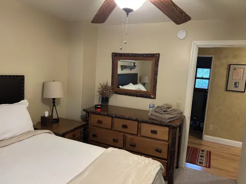 Moose Traks Come stay in Downtown Red Lodge,  2 blocks from Broadway Street