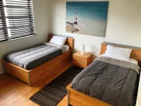 Beautiful Wide Bayfront Villa la Vue unit