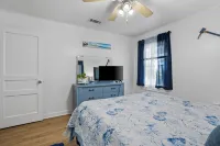 Walk2Beach-Playground-Short drive 2JonesPark-Aquarium-Coliseum-Family  Fun.